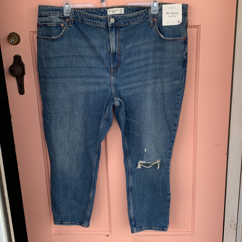 NWTs Abercrombie & Fitch Curve Love High Rise Skinny Jeans Sz 22